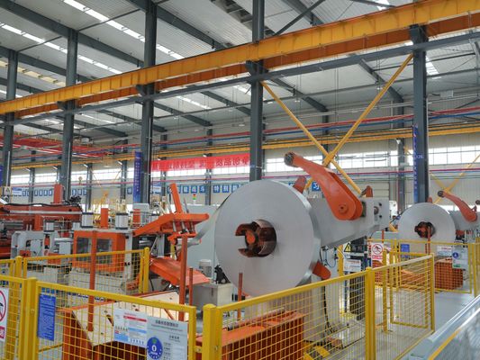 Beli 1.5-3mm Ketebalan C / Z / U Purlin Roll Forming Machine dengan warna yang dapat disesuaikan dan 15-22kw Power online manufacture