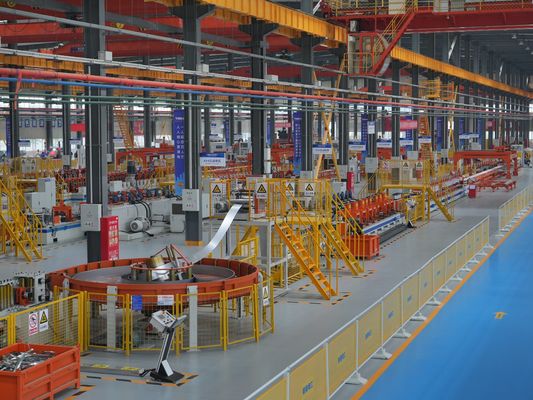 Beli 1 - 35m/Min Cold Roll Forming Machine Mesin atap jahit berdiri yang disesuaikan online manufacture