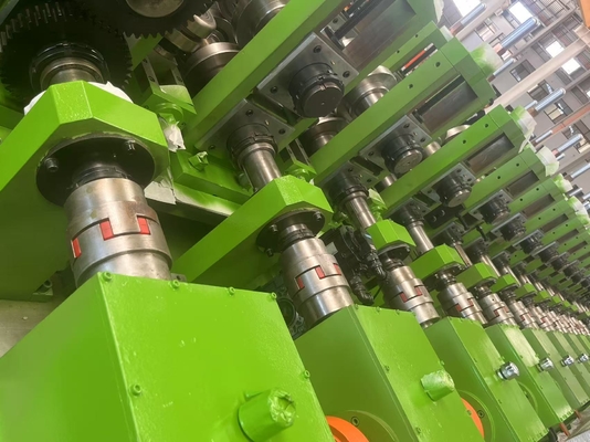Beli Mesin Pembentuk Gulungan PV Surya yang Dikendalikan PLC dengan Motor Servo online manufacture
