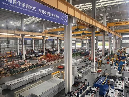 Sektor Energi Surya Cold Roll Former Operasi Otomatis & Kompatibilitas Sempurna dengan Komponen PV